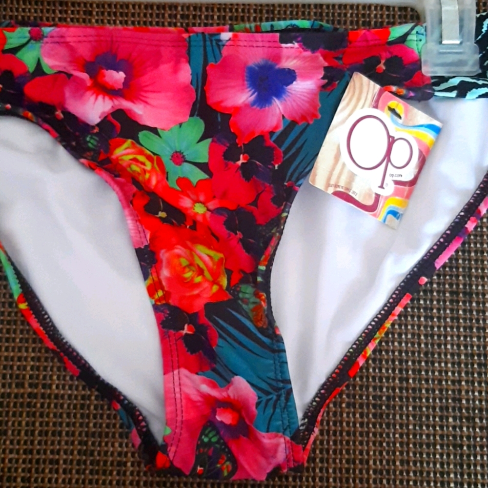 Nwt swimwear  bottom
